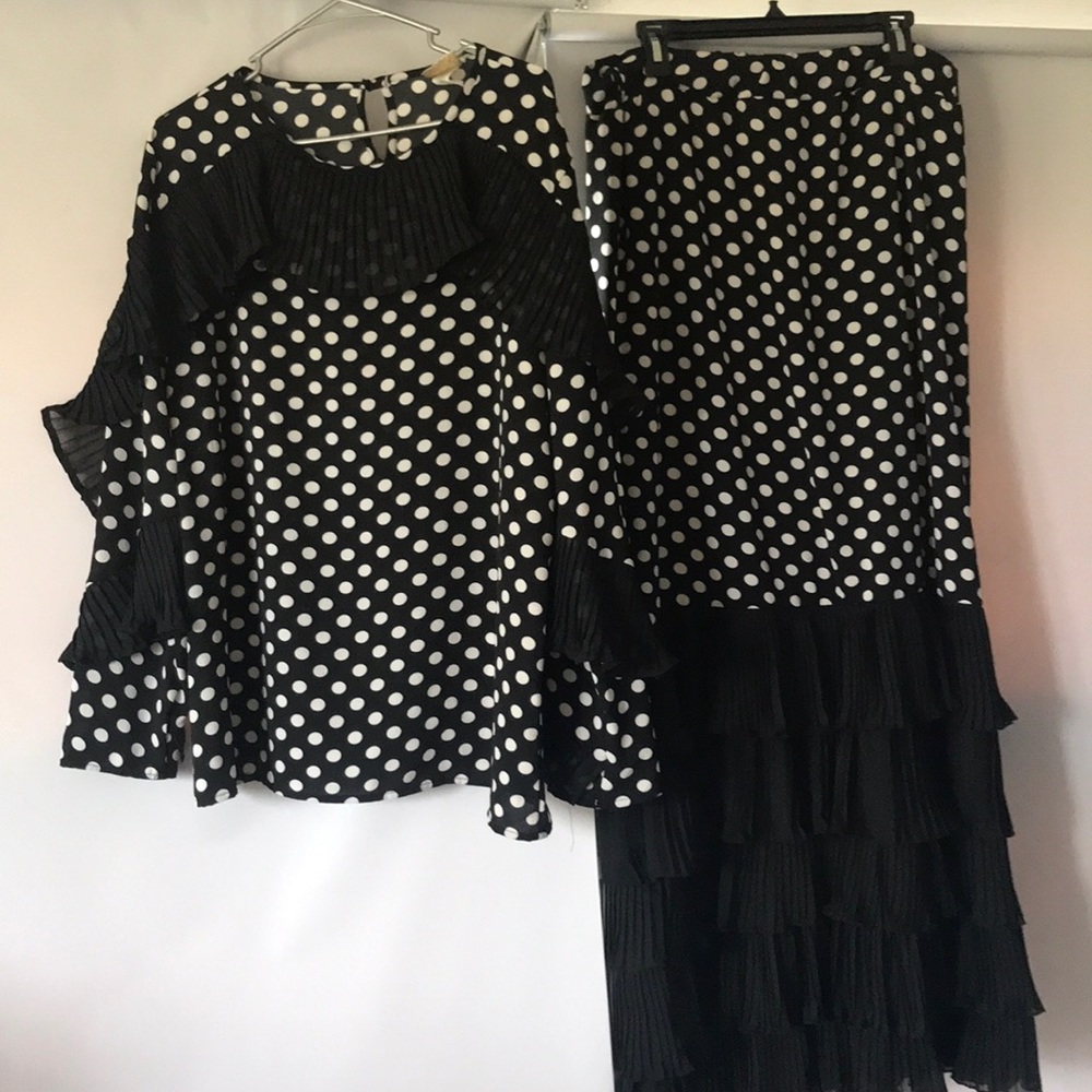 Zadie Bs matching skirt set.